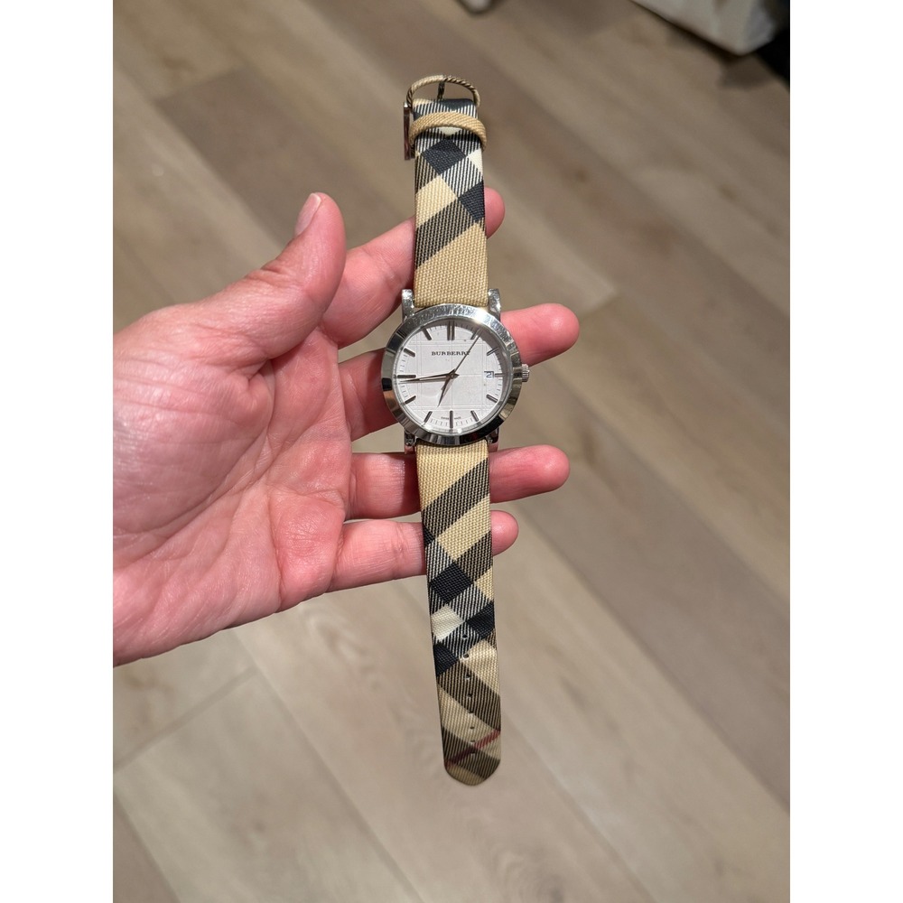 Burberry Heritage BU1390 Swiss Made Watch Nova Check Strap Silver White Dial